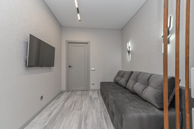 Купить однокомнатную квартиру в районе Кировский в Ростове-на-Дону. Вариант № 24390, 6, площадь -  квм, цена 8790000 рублей