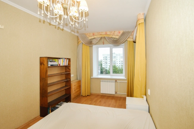 Купить трехкомнатную квартиру на улице Ватутина в Новосибирске. Вариант № 3056008, 7, площадь -  квм, цена 11890000 рублей