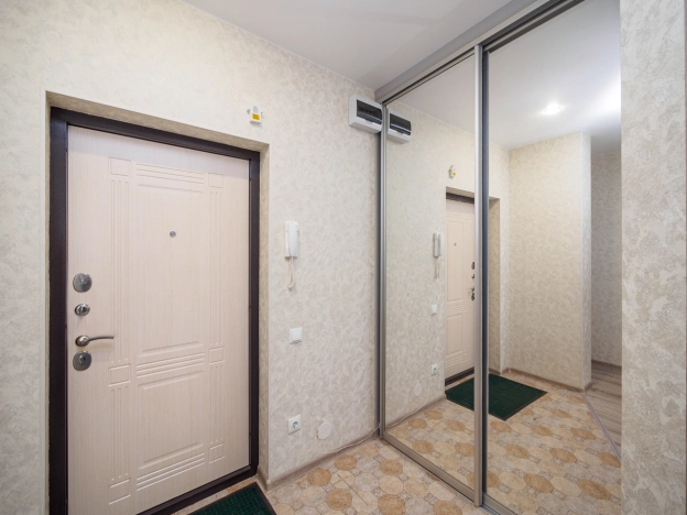 Купить однокомнатную квартиру в Омске. Вариант № 3994210, 13, площадь -  квм, цена 5999000 рублей