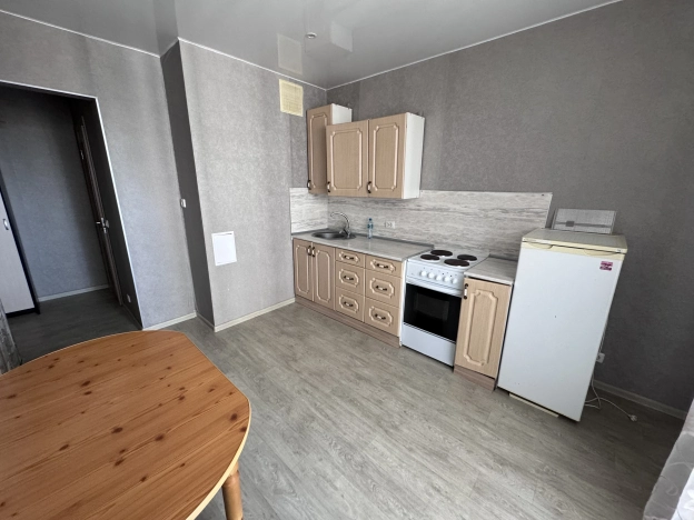 Снять однокомнатную квартиру на улице Тихонравова в Владимире. Вариант № 9045191, 3, площадь - квм, цена 23000 рублей