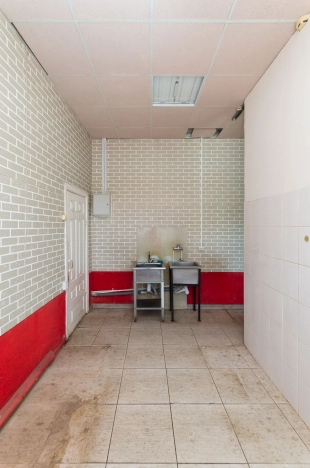 Купить коммерческую недвижимость в Тобольске. Вариант № 7020, 25, площадь -  квм, цена 90000000 рублей