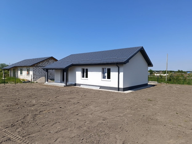 Купить дом на улице Средний переулок в Калининграде. Вариант № 50419, 13, площадь -  квм, цена 6300000 рублей