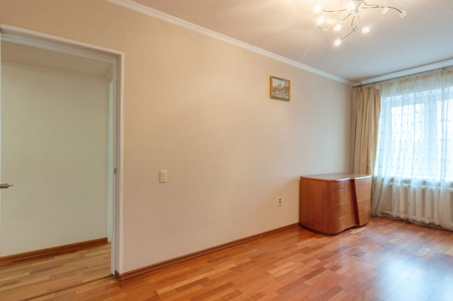 Купить квартиру в Вологодской области. Вариант № 8790858, 34, площадь -  квм, цена 12000000 рублей