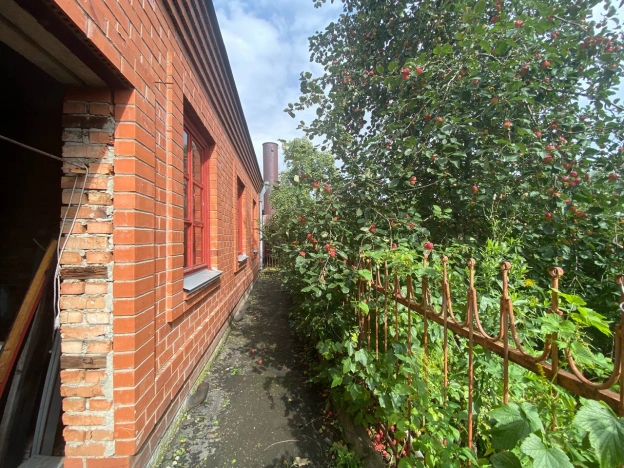 Купить дом на улице Садовая в Алтайском крае. Вариант № 1992976, 7, площадь -  квм, цена 15000000 рублей