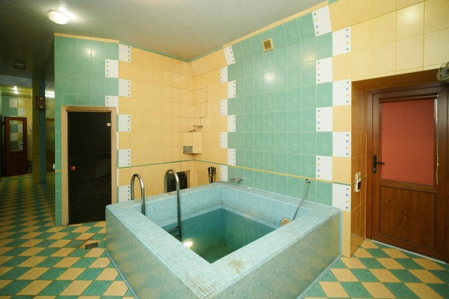 Купить дом в Микрорайоне Порт-Артур в Омске. Вариант № 6134669, 30, площадь -  квм, цена 60000000 рублей