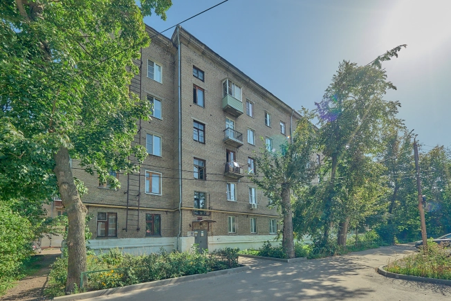 Купить трехкомнатную квартиру на вторичке в Рязани. Вариант № 3218429, 15, площадь -  квм, цена 3550000 рублей