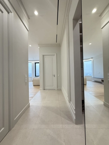 Купить квартиру в Москве. Вариант № 10247183, 7, площадь -  квм, цена 32000000 рублей