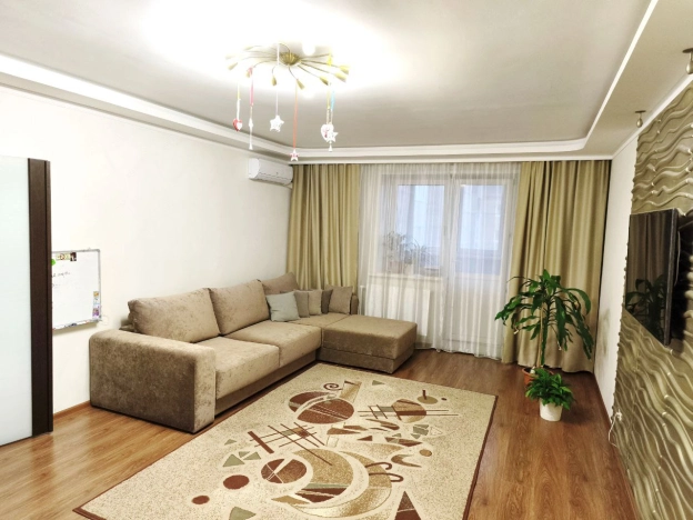 . Вариант № 8490029, 10, площадь - 107.6 квм, цена 15300000 рублей