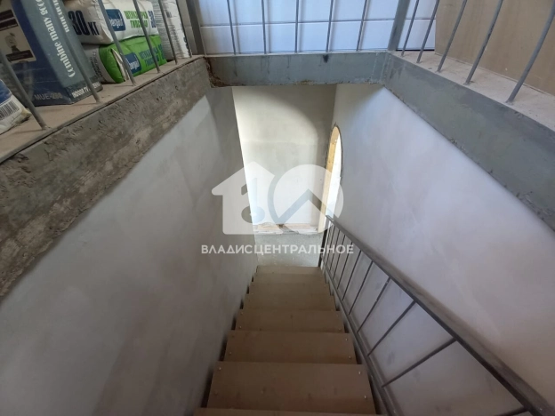 Купить трехкомнатную квартиру на улице Локтинская в Новосибирской области. Вариант № 24043, 13, площадь -  квм, цена 3390000 рублей