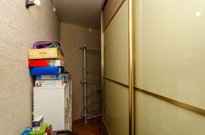 Купить квартиру на улице В. Высоцкого в Новосибирске. Вариант № 36532, 26, площадь -  квм, цена 6270000 рублей