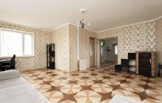 Купить дом на улице Полецкого в Калининграде. Вариант № 8323956, 4, площадь -  квм, цена 11500000 рублей