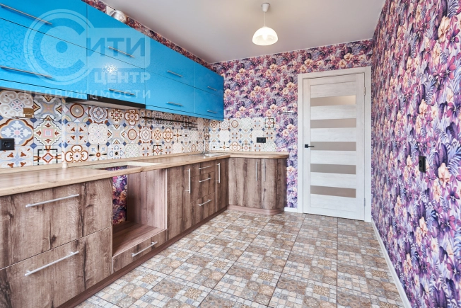 Купить двухкомнатную квартиру в Воронеже. Вариант № 818575, 6, площадь -  квм, цена 6090000 рублей