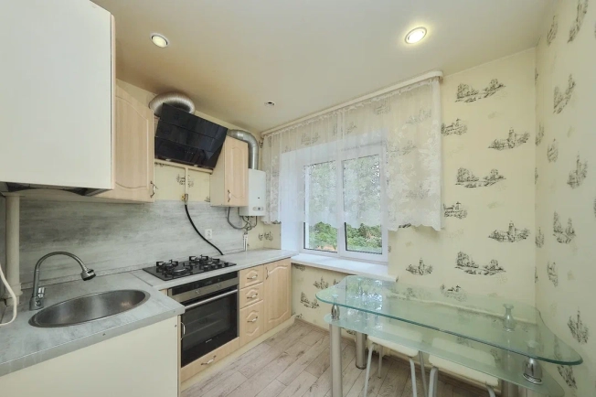 Купить двухкомнатную квартиру в районе Железнодорожный в Рязани. Вариант № 5259329, 8, площадь -  квм, цена 3990000 рублей