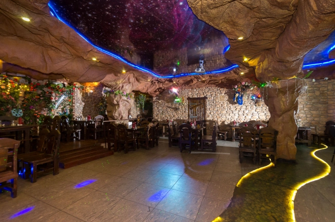 Купить коммерческую недвижимость в Тобольске. Вариант № 4512, 31, площадь -  квм, цена 50000000 рублей