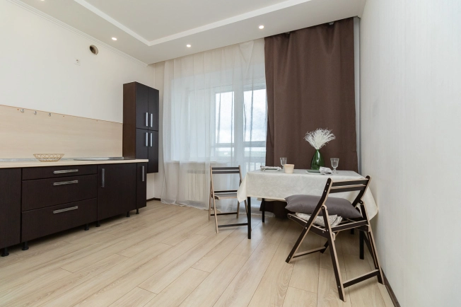 Снять квартиру в Омске. Вариант № 9447287, 3, площадь -  квм, цена 32000 рублей