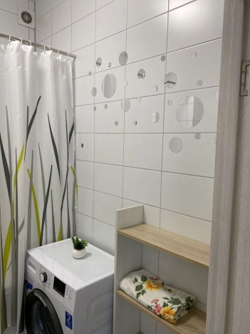 Купить однокомнатную квартиру в районе Кировский в Ростове-на-Дону. Вариант № 3305320, 4, площадь -  квм, цена 9200000 рублей