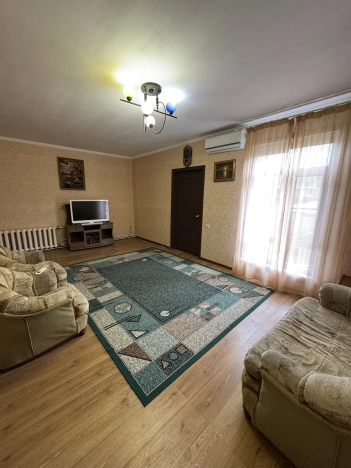 Снять дом в Таганроге. Вариант № 6843665, 15, площадь -  квм, цена 35000 рублей