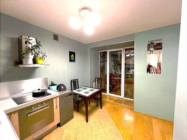 Купить двухкомнатную квартиру в Микрорайоне Юго-Восточный в Белгороде. Вариант № 17370, 5, площадь -  квм, цена 7700000 рублей