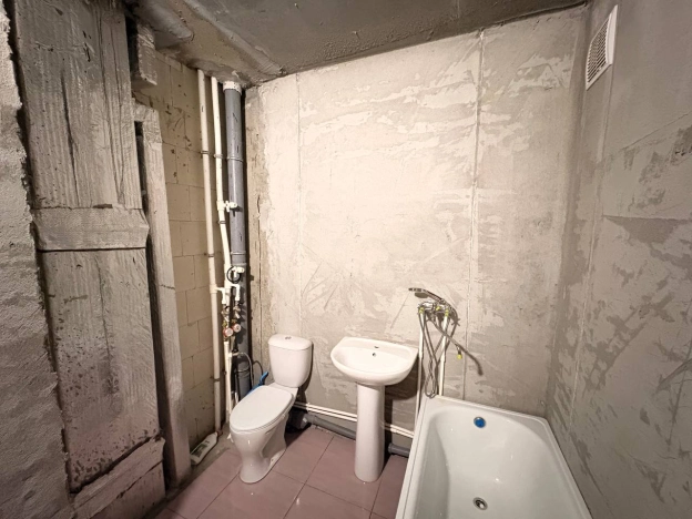 Купить квартиру в Тобольске. Вариант № 3945168, 3, площадь -  квм, цена 3250000 рублей