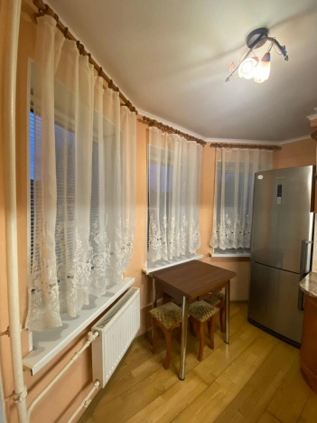 Купить квартиру на вторичке у метро Балтийская в Санкт-Петербурге. Вариант № 10506839, 12, площадь - квм, цена 7200000 рублей