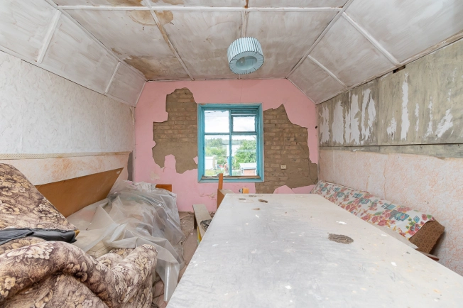 Купить дом в Омске. Вариант № 10582, 15, площадь -  квм, цена 360000 рублей