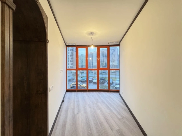 Купить квартиру в Москве. Вариант № 8599674, 35, площадь -  квм, цена 26000000 рублей