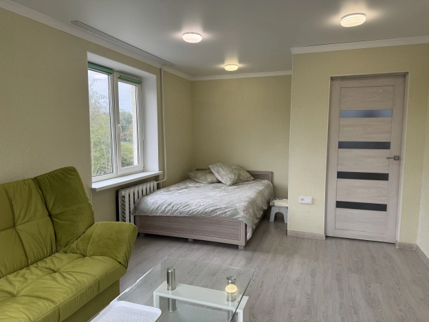 Купить однокомнатную квартиру на улице Олимпийская в Калининградской области. Вариант № 1808307, 5, площадь -  квм, цена 2450000 рублей