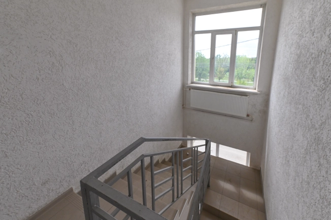 Снять коммерческую недвижимость в Таганроге. Вариант № 59893, 11, площадь -  квм, цена 100000 рублей