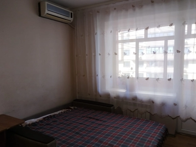 Купить трехкомнатную квартиру в районе Кировский в Ростове-на-Дону. Вариант № 25069, 4, площадь -  квм, цена 4600000 рублей