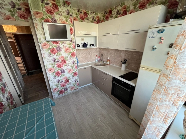 Купить однокомнатную квартиру в районе Калининский в Новосибирске. Вариант № 2896839, 0, площадь -  квм, цена 3650000 рублей