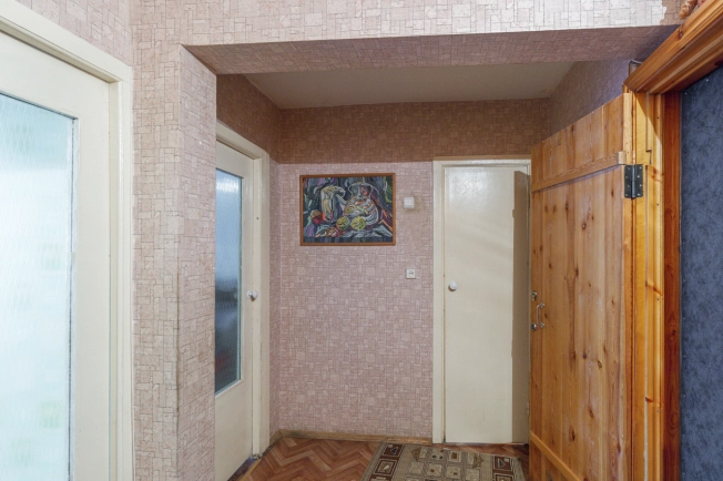 Купить однокомнатную квартиру в Омске. Вариант № 17584, 5, площадь -  квм, цена 4400000 рублей