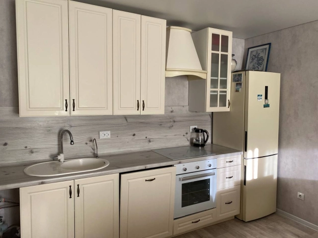 Снять квартиру в Тобольске. Вариант № 9809293, 13, площадь -  квм, цена 65000 рублей