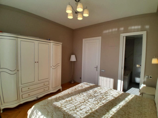 Купить квартиру в Москве. Вариант № 10431507, 5, площадь -  квм, цена 59000000 рублей