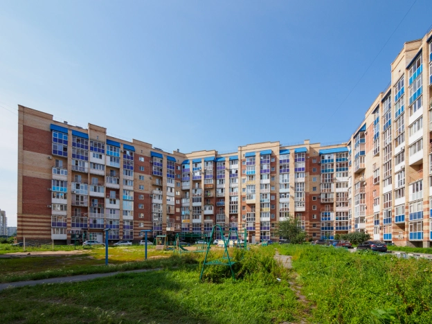 Купить однокомнатную квартиру в Омске. Вариант № 2583384, 18, площадь -  квм, цена 3150000 рублей