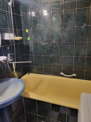 Купить квартиру на улице проспект Шахтёров в Кемерове. Вариант № 2157560, 4, площадь -  квм, цена 5750000 рублей