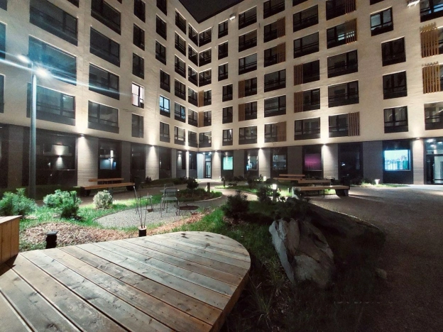 Купить двухкомнатную квартиру у метро Нарвская в Санкт-Петербурге. Вариант № 58210, 20, площадь -  квм, цена 25000000 рублей