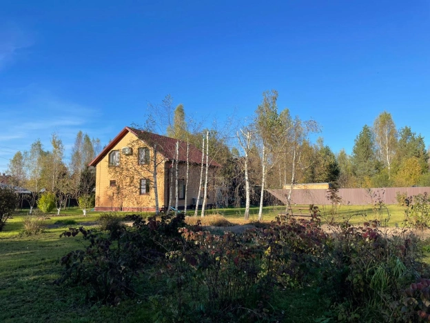 Купить дом в Москве. Вариант № 10092422, 3, площадь -  квм, цена 11000000 рублей