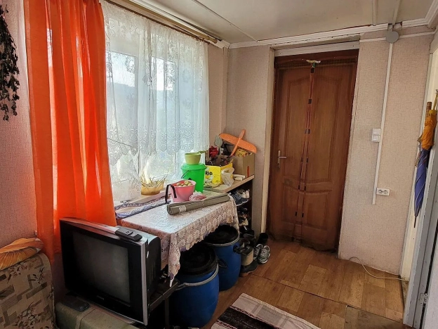 Купить дом на улице Совхозная в Тюменской области. Вариант № 2654793, 11, площадь -  квм, цена 2000000 рублей