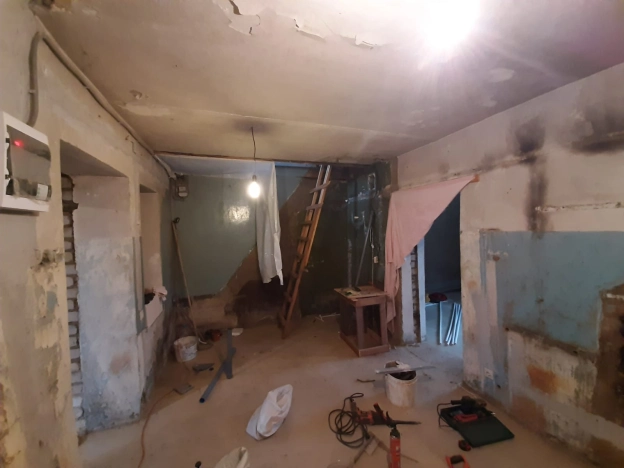 Купить трехкомнатную квартиру на вторичке в Московской области. Вариант № 8002259, 15, площадь -  квм, цена 2600000 рублей