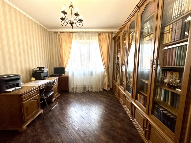 Купить дом в Краснодаре. Вариант № 44952, 10, площадь - квм, цена 44440000.0000 рублей