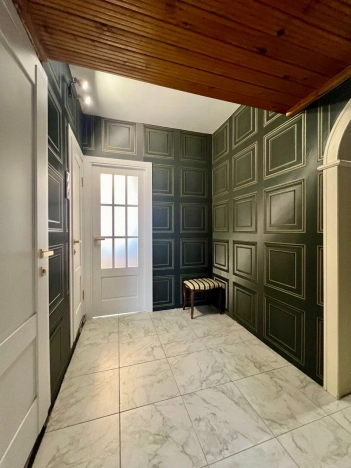 Купить трехкомнатную квартиру в районе Приморский в Санкт-Петербурге. Вариант № 2567290, 24, площадь -  квм, цена 13900000 рублей