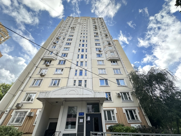 Купить квартиру на вторичке в районе Обручевский в Москве. Вариант № 43529, 28, площадь -  квм, цена 26900000 рублей