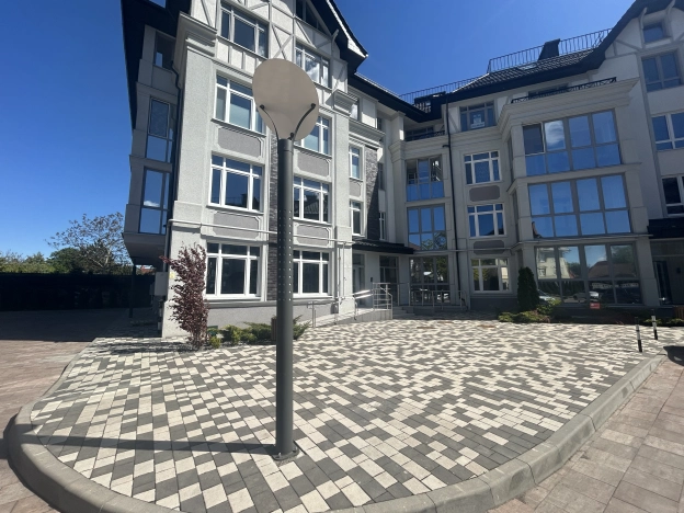 Купить трехкомнатную квартиру в районе Центральный в Калининграде. Вариант № 11653, 14, площадь -  квм, цена 16800000 рублей