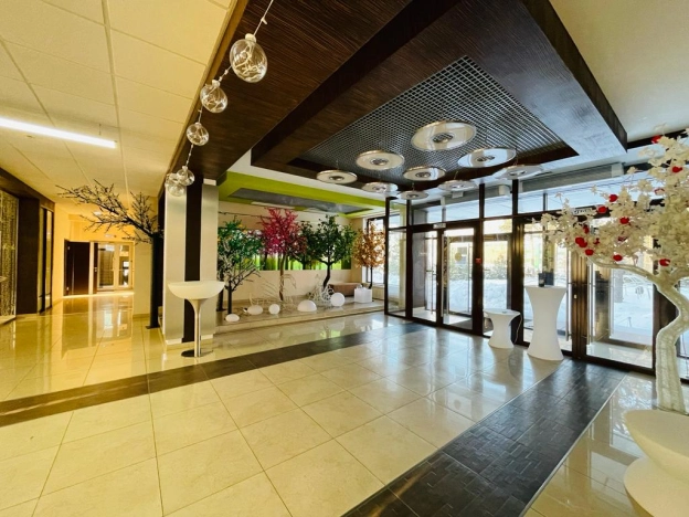 Снять коммерческую недвижимость в Новосибирске. Вариант № 1697, 1, площадь -  квм, цена 54000 рублей