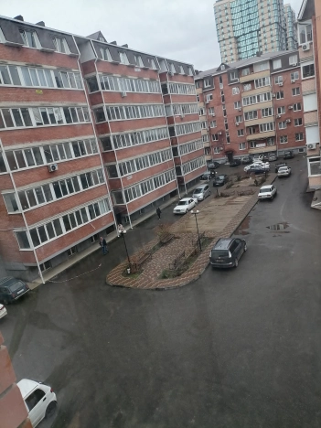 Купить квартиру на улице 2-я Целиноградская в Краснодаре. Вариант № 28503, 6, площадь - квм, цена 4650000.0000 рублей