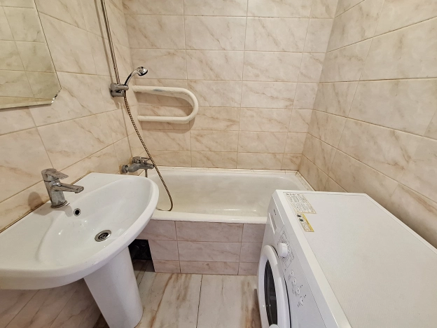 . Вариант № 41021, 16, площадь - 62 квм, цена 4800000 рублей