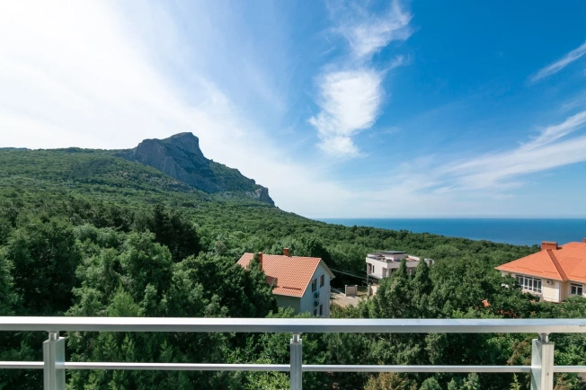 Купить дом в Севастополе. Вариант № 32104, 13, площадь -  квм, цена 67000000 рублей