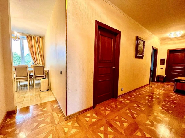 Снять квартиру в Москве. Вариант № 10340224, 3, площадь -  квм, цена 170000 рублей