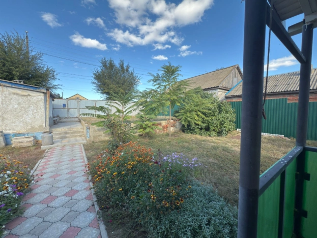 Купить дом в Элисте. Вариант № 6781989, 1, площадь -  квм, цена 12000000 рублей