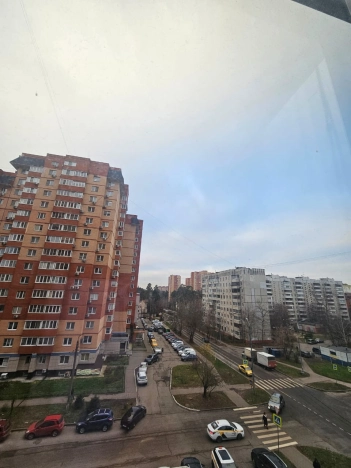 Купить трехкомнатную квартиру на улице Профсоюзная в Москве. Вариант № 10608856, 29, площадь -  квм, цена 22000000 рублей